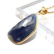 ペンダントトップ　マルチサファイア　スリランカ産　silver925　ゴールド