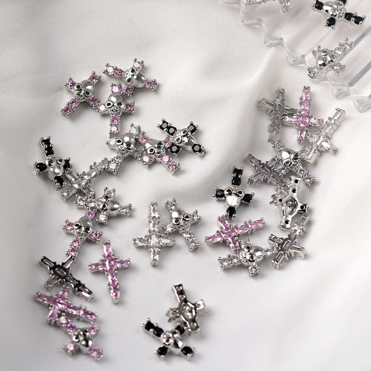 商談中ですハンドメイドチャーム⭐シンデレラ⭐ホワイト