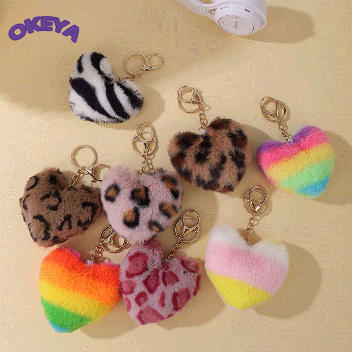雑貨　キーホルダー　キーリング　キーチェーン　ふわふわ　バッグチャーム　ハート　カフフル　13色展開
