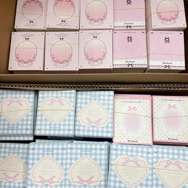 包装資材★カード　台紙　可愛い梱包資材★1枚