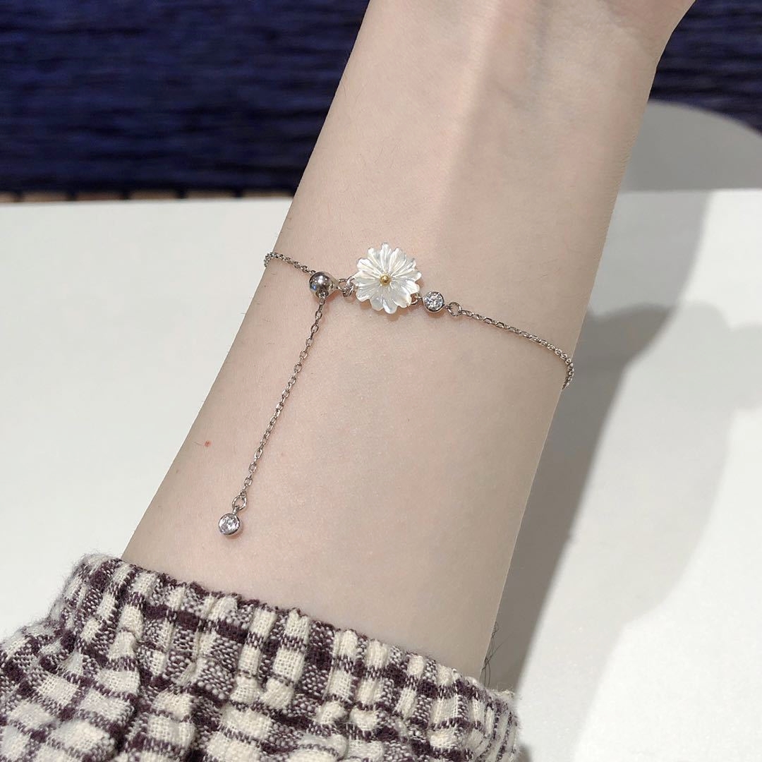 雛菊ブレスレット 華奢 シルバーアクセサリー アレルギー対応 おしゃれ 大人かわいい 上品
