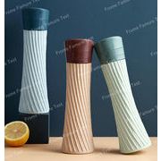 ポータブルスポーツウォーターボトル屋外シリコン折りたたみウォーターカップ