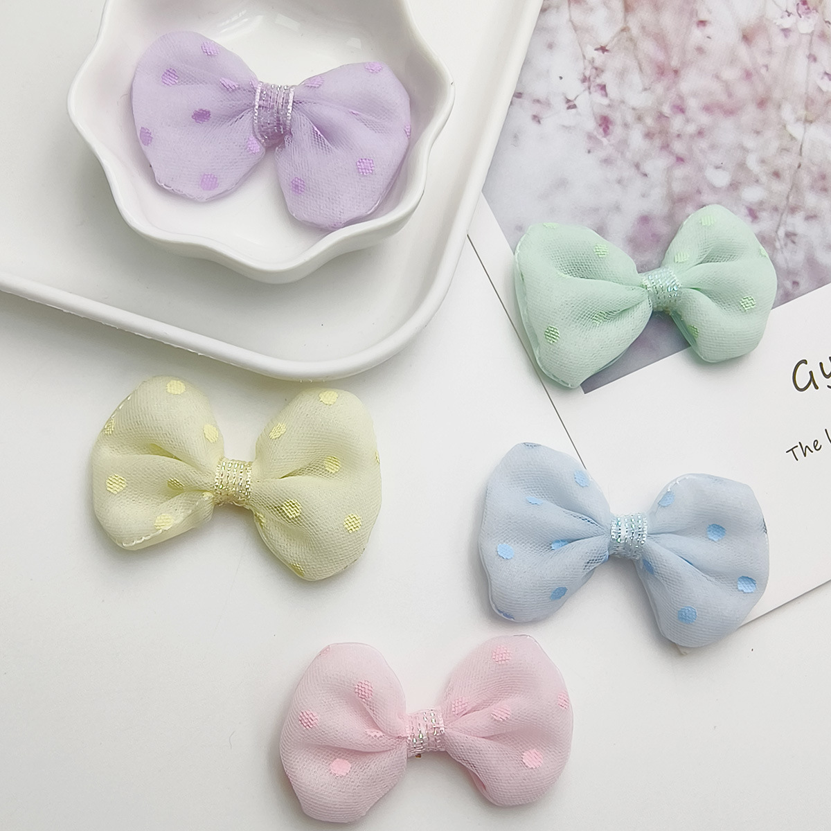 新入荷 蝶結び デコパーツ 生地 パッチ 刺繍アップリケDIY ヘアアクセサリーバッグ装飾 貼り付けパーツ