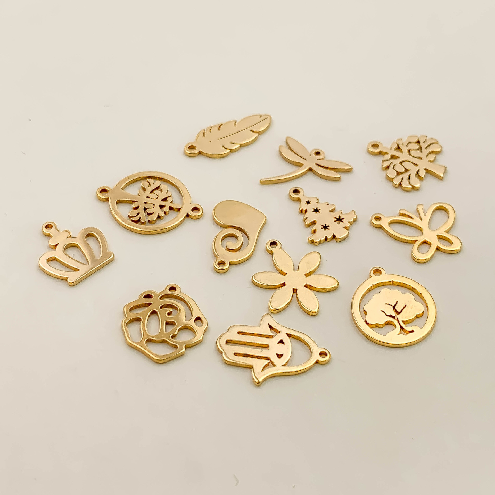 バタフライ 薔薇 シルバー アクセサリーパーツ 手芸 メタル パーツ 金具 ハンドメイドパーツ 羽根 DIY 王冠