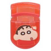 【コスメ雑貨】クレヨンしんちゃん マスコット付きアイラッシュカーラー レッド
