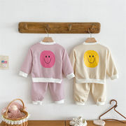 2025秋新作　子供服　ストライプ柄　笑顔　セットアップ　トレーナー　ロングパンツ　おしゃれ　可愛い