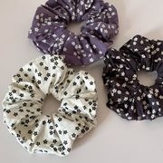 花柄シュシュ　ヘアアクセサリー　レディース　デザイン　韓国風　髪飾り