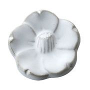 ★開運招福★　お目出度い「縁起の置物」【白釉椿　箸置】