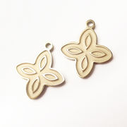 ステンレス 【SUS304】 チャーム ゴールド フラワー 四つ葉 ハンドメイド 材料 パーツ 金属アレルギー対応