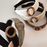 カチューシャ　ヘアアクセサリー　レディース　デザイン　韓国風　髪飾り