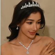 花嫁用 ティアラ3点セット ネックレス＆ピアス付き 欧米風 豪華でエレガントなウェディングアクセサリー