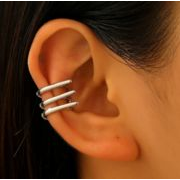 「限定販売」イヤーカフ　ハンドメイド イヤーカフ　アクセサリー イヤーカフ　ラインストーン