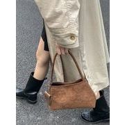 2025年INS 秋冬新作   気質   高級感   スエード   ポケット付き    クロスボディ   ショルダー