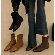 秋冬シューズ  ブーツ ショートブーツ 尖り お出かけ 靴  防寒