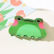 カエルのヘアクリップ　ヘアクリップ　バンスクリップ　蛙 カエルヘアアクセサリー カエル雑貨