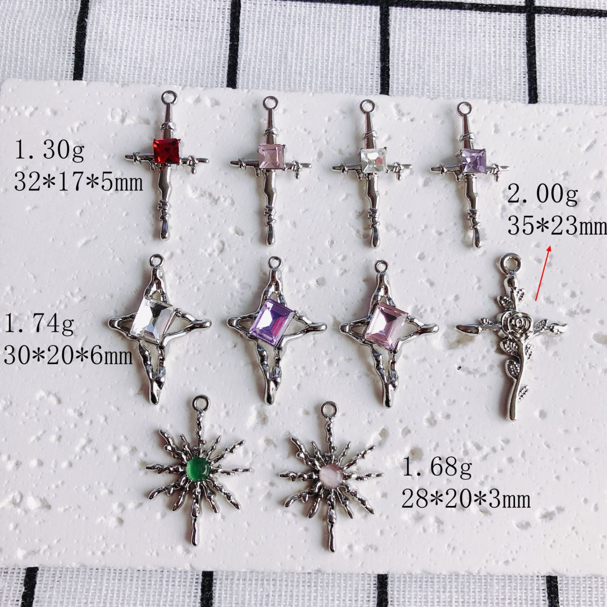 アクセサリーパーツ ハンドメイド 金属チャーム 十字クロス ピアスパーツ イヤリングチャーム デコパーツ