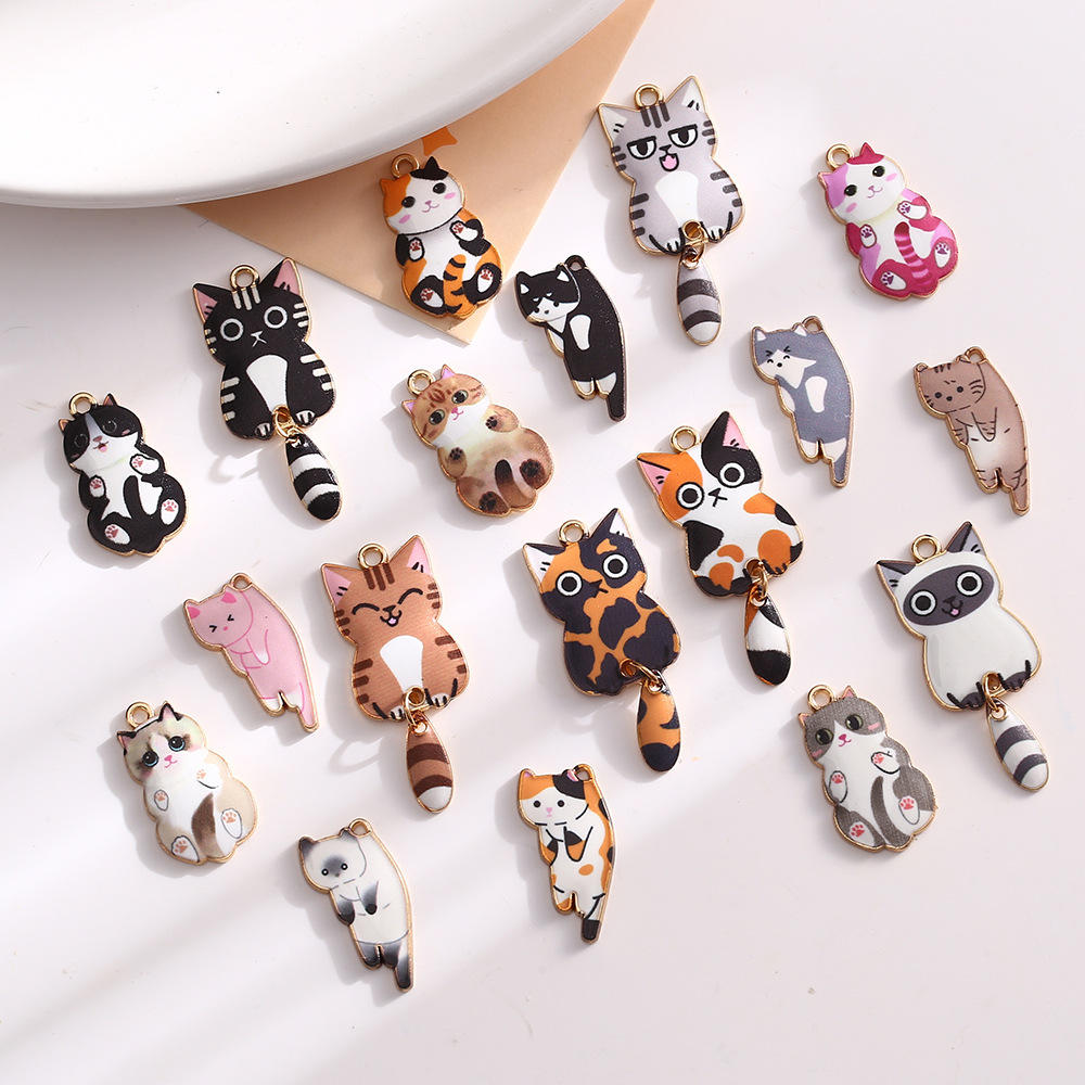 アクセサリーパーツ 猫 ネコ 金属チャーム ハンドメイドパーツ 小物 手芸 材料 ねこ にゃんこ デコパーツ