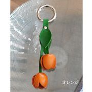 牛革　チューリップ バッグチャーム