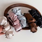 バナナクリップ　ヘアアクセサリー　韓国ファッション　かわいい
