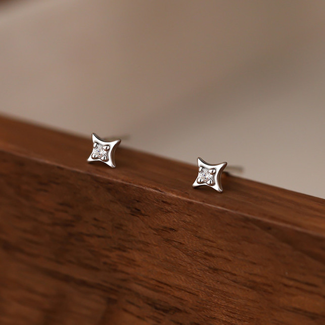 耳飾り ピアス 金属アレルギー つけっぱなし シルバー999 小ぶり ミニピアス アクセサリー ジルコニア