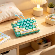 ストレス解消キーボードトイキーホルダー★ミニキーボード★雑貨かわいい オシャレ★6色